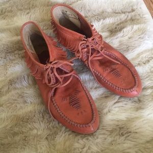 Latigo moccasin size 7